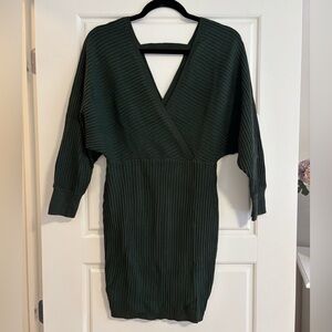 PRE-OWNED Love Tree Elegant Emerald Green Knit Mini Dress | L